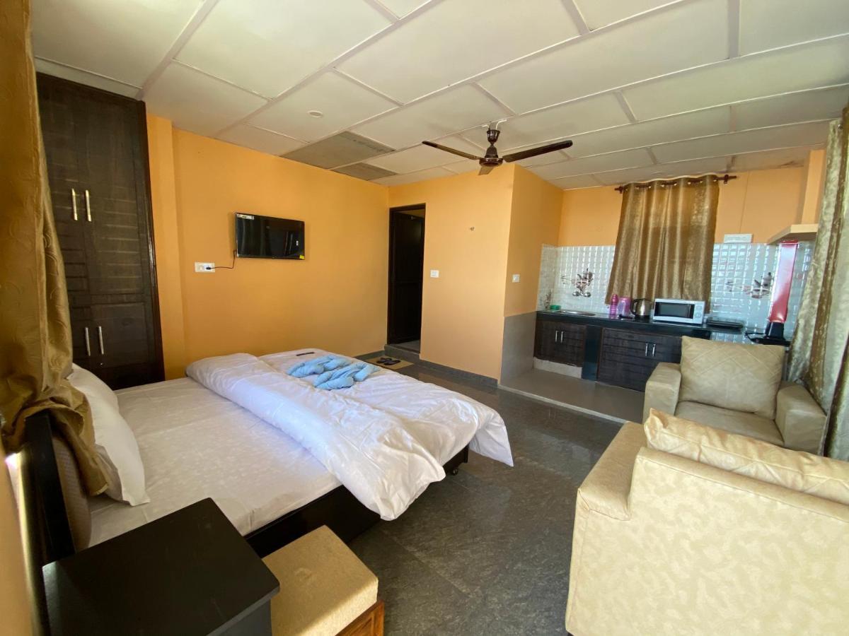 Redeem Cafe & Homestay Маклеод-Гандж Екстер'єр фото