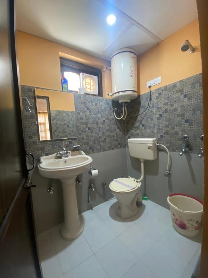 Redeem Cafe & Homestay Маклеод-Гандж Екстер'єр фото